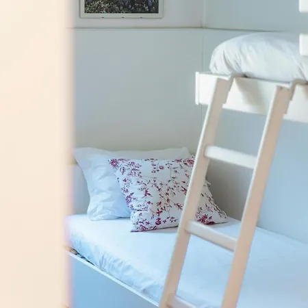 Cadro Garden By Quokka 360 - Flat With Garden View דירה