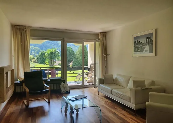 アパート Cadro Garden By Quokka 360 - Flat With Garden View