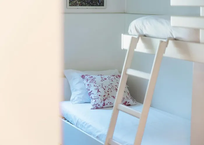 Cadro Garden By Quokka 360 - Flat With Garden View アパート