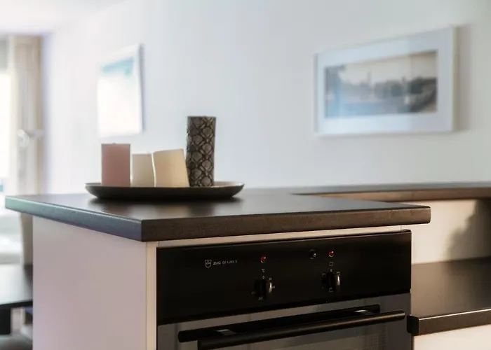 アパート Cadro Garden By Quokka 360 - Flat With Garden View